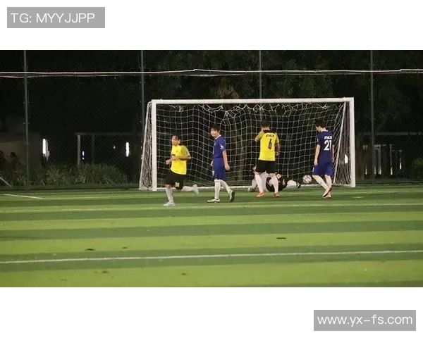 花样足球球星的精彩瞬间与技术魅力探索:掌握技巧背后的故事与成就 花样足球球星的精彩瞬间与技术魅力探索:掌握技巧背后的故事与成就